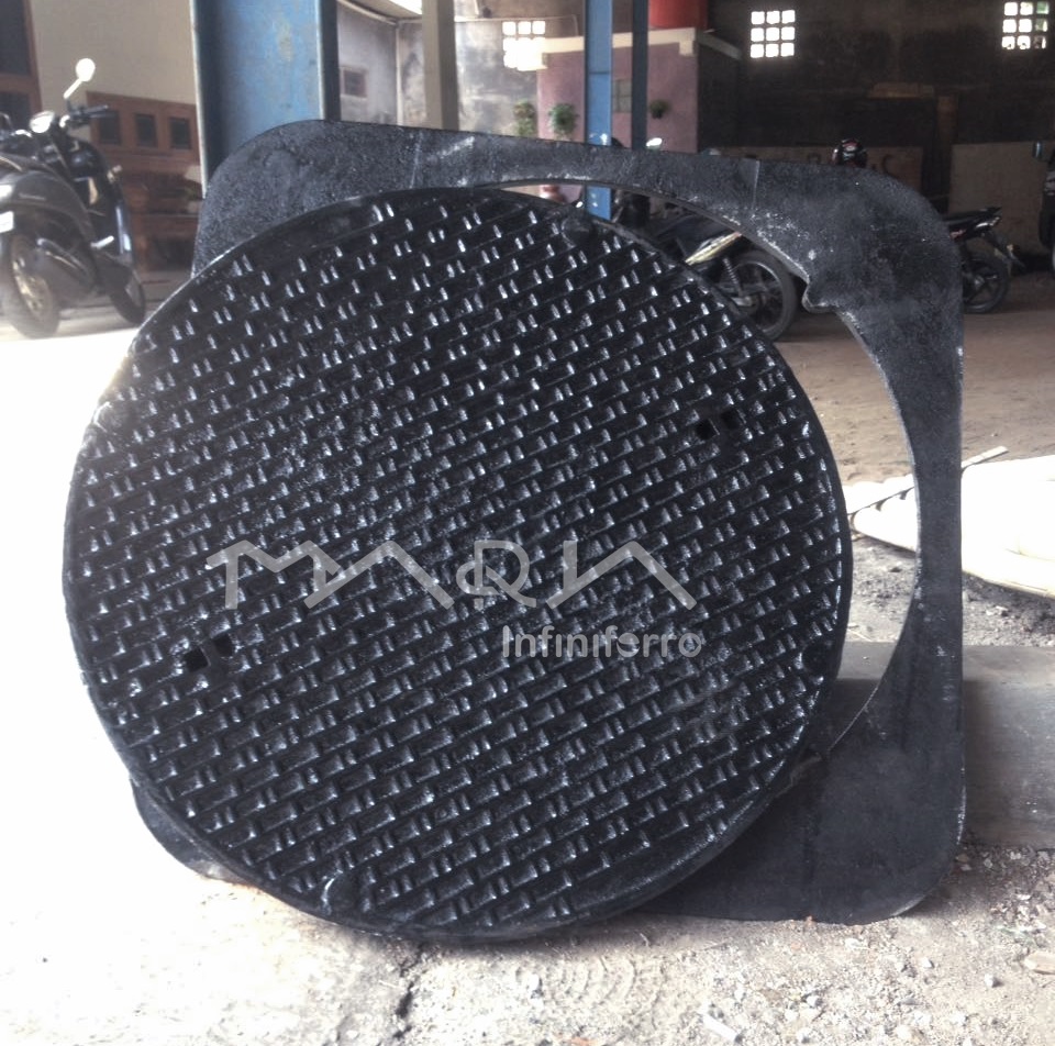 manhole cover apartemen gunawangsa tidar