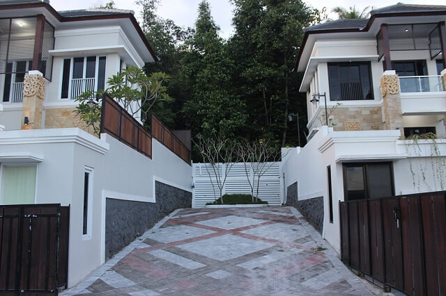 villa dengan private pool yogyakarta