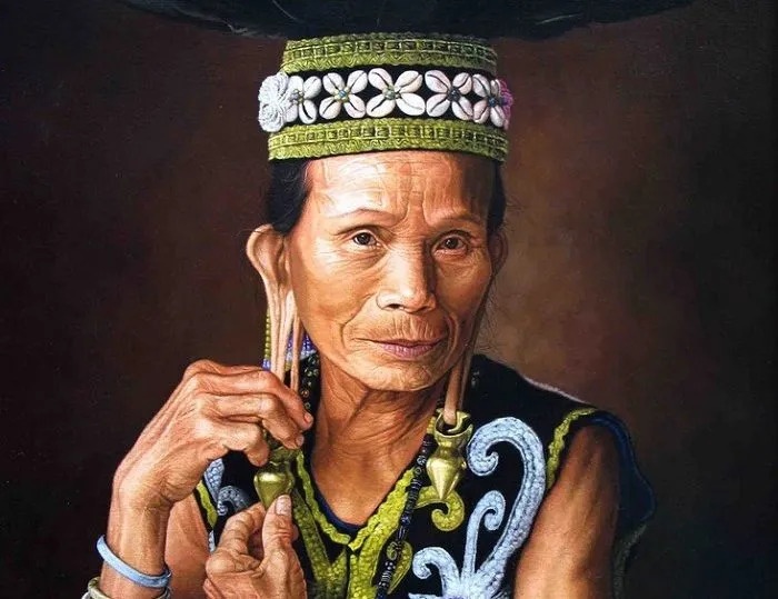 Tradisi Suku Dayak Kalimantan Timur Telingaan Aruu